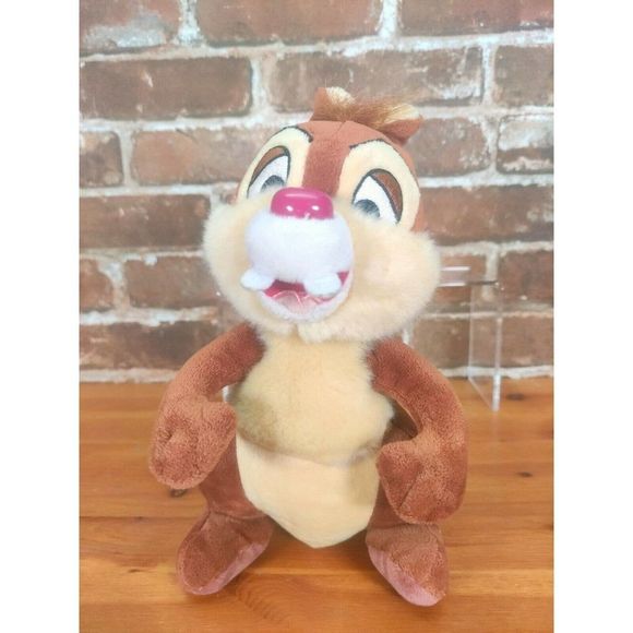 Walt DISNEY WORLD RESORT Dale Chipmunk (Chip n Dale ) 9" Plush DISNEY PARKS - Picture 1 of 5